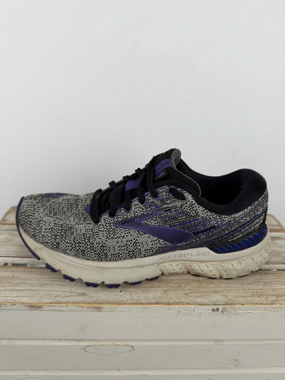 Brooks Women's Adrenaline GTS 19 running shoes grey and purple color way 7.5
